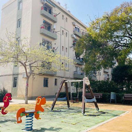 Sagunto Cozy 2-Bedroom Serviced Apartment With Netflix מראה חיצוני תמונה