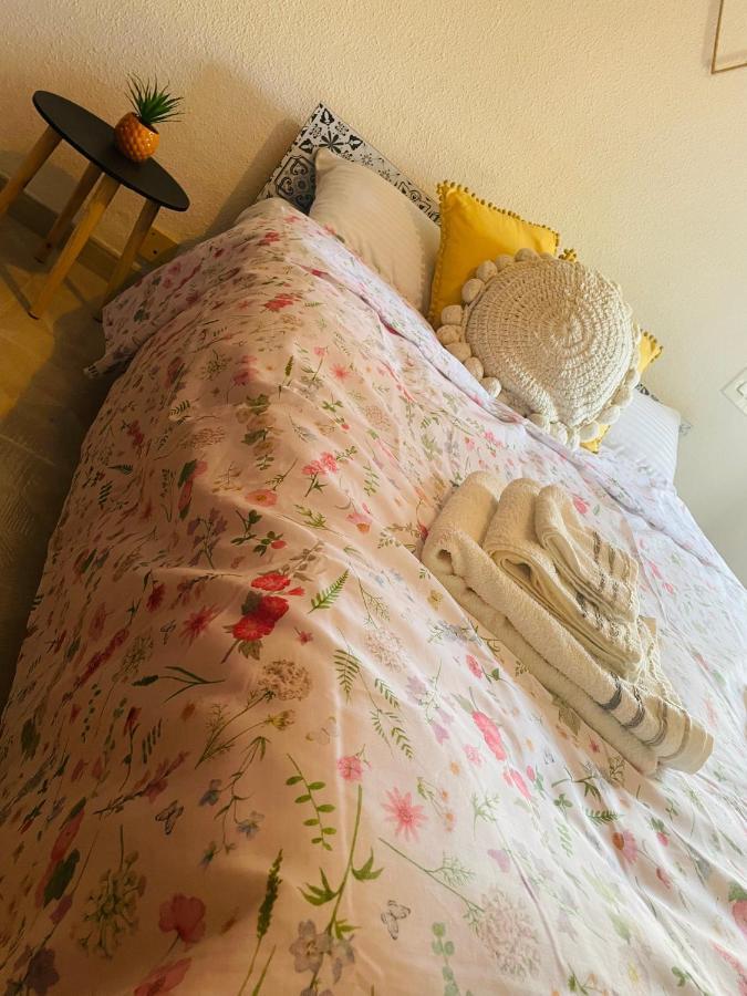 Sagunto Cozy 2-Bedroom Serviced Apartment With Netflix מראה חיצוני תמונה